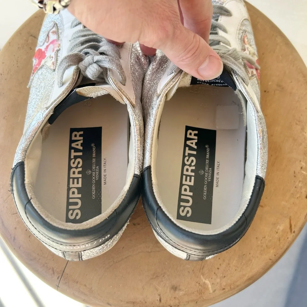 Golden Goose Superstar Crinkled Metallic Leather Sneakers With Pink Star